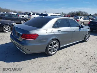 2016 Mercedes-Benz E-Class E 350 Sport with VIN WDDHF5KB5GB226231, listed as a IAAI auction lot 41681850 with 88,221 mi miles. Bid and sale history available at carsss.com. Image 4.