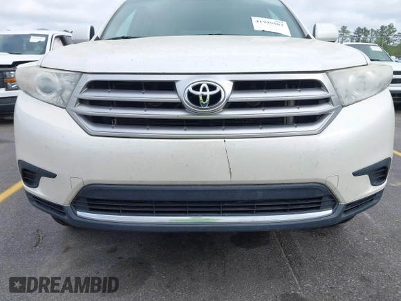 2013 Toyota Highlander with VIN 5TDZA3EH8DS040365, listed as a IAAI auction lot 41939503 with 123,581 mi miles and . Bid and sale history available at DreamBid. Image 6.