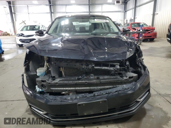 2017 Volkswagen Passat SE with VIN 1VWGT7A30HC066417, listed as a Copart auction lot 53433215 with 85,611 mi miles and Salvage title. Bid and sale history available at DreamBid. Image 5.