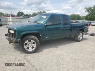 1996 GMC Sierra 1500 z VIN 1GTEK19R7TE523613, wystawiony jako Copart lot #53585235 z przebiegiem 203 896 mil mil oraz Szkoda całkowita • Salvage title. Historia ofert i sprzedaży dostępna na DreamBid. Obrazek 1.