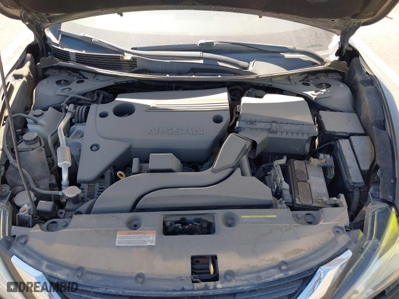 2018 Nissan Altima 2.5 SL with VIN 1N4AL3AP8JC187356, listed as a IAAI auction lot 40610711 with 98,662 mi miles. Bid and sale history available at carsss.com. Image 10.