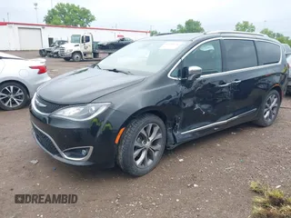 2020 Chrysler Pacifica Limited z VIN 2C4RC1GG8LR113518, wystawiony jako IAAI lot #42299570 z przebiegiem 71 970 mil mil oraz . Historia ofert i sprzedaży dostępna na DreamBid. Obrazek 17.
