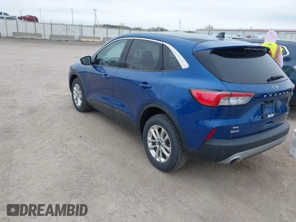 2022 Ford Escape SE with VIN 1FMCU9G65NUA63218, listed as a IAAI auction lot 41932334 with 80,566 mi miles. Bid and sale history available at carsss.com. Image 3.