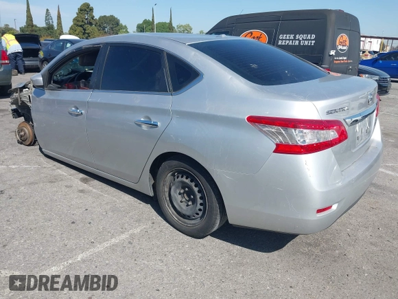 2015 Nissan Sentra S with VIN 3N1AB7APXFY282104, listed as a IAAI auction lot 42004565 with 136,077 mi miles. Bid and sale history available at carsss.com. Image 3.