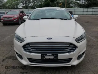 2013 Ford Fusion SE with VIN 3FA6P0HR8DR331705, listed as a Copart auction lot 56342835 with 157,639 mi miles and Clean title. Bid and sale history available at DreamBid. Image 5.