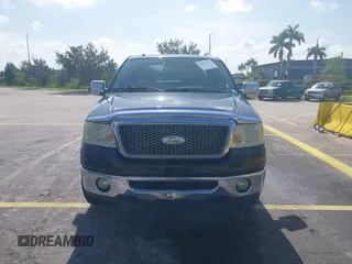2008 Ford F-150 XLT z VIN 1FTPW14V28FB87601, wystawiony jako IAAI lot #42672726 z przebiegiem 220 203 mil mil oraz . Historia ofert i sprzedaży dostępna na DreamBid. Obrazek 12.