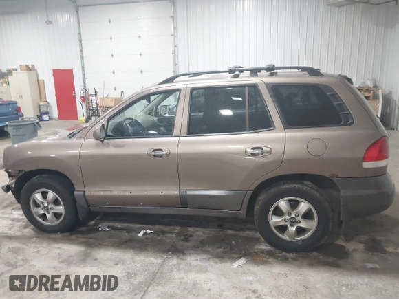 2005 Hyundai Santa Fe GLS with VIN KM8SC73E35U007942, listed as a IAAI auction lot 41201901 with 184,437 mi miles. Bid and sale history available at carsss.com. Image 14.