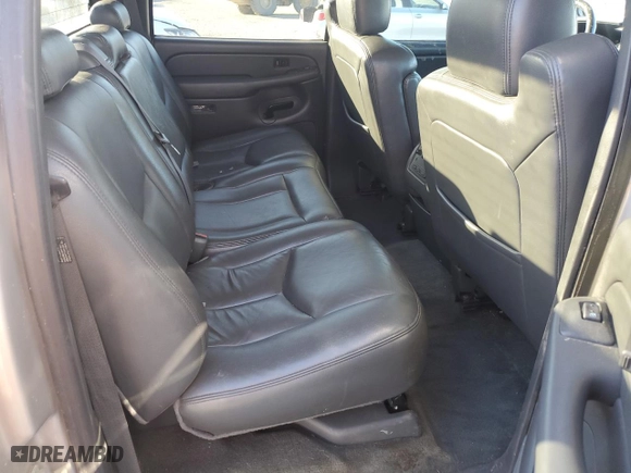 2004 Chevrolet Silverado 1500 Crew Cab LS with VIN 2GCEK13T941382163, listed as a Copart auction lot 84823424 with 207,003 mi miles and Clean Title. Bid and sale history available at carsss.com. Image 11.