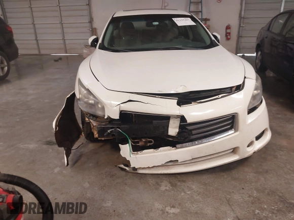 2014 Nissan Maxima SV z VIN 1N4AA5APXEC478724, wystawiony jako IAAI lot #41335407 z przebiegiem 161 985 mil mil oraz . Historia ofert i sprzedaży dostępna na DreamBid. Obrazek 6.