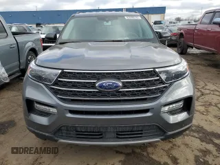 2024 Ford Explorer XLT with VIN 1FMSK8DH0RGA16880, listed as a Copart auction lot 43698245 with 5,783 mi miles and Clean Title. Bid and sale history available at carsss.com. Image 5.