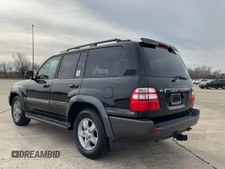 2004 Toyota Land Cruiser with VIN JTEHT05J742067423, listed as a Copart auction lot 41419855 with 250,424 mi miles and Clean Title. Bid and sale history available at carsss.com. Image 3.