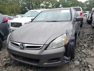 2006 Honda Accord EX-L z VIN 1HGCM56866A125228, wystawiony jako IAAI lot #42252525 z przebiegiem 254 398 mil mil oraz . Historia ofert i sprzedaży dostępna na DreamBid. Obrazek 12.