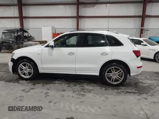 2015 Audi Q5 Premium Plus with VIN WA1DGAFP1FA106932, listed as a IAAI auction lot 41563975 with 108,646 mi miles. Bid and sale history available at carsss.com. Image 14.