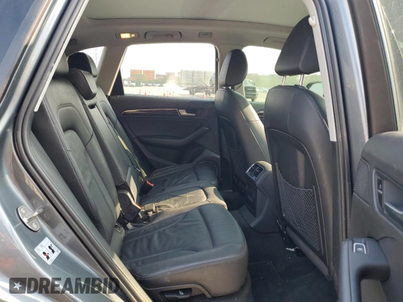 2015 Audi Q5 Premium Plus z VIN WA1DGAFPXFA113801, wystawiony jako Copart lot #59322725 z przebiegiem 121 051 mil mil oraz Szkoda całkowita • Salvage title. Historia ofert i sprzedaży dostępna na DreamBid. Obrazek 11.
