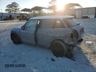 2022 MINI Hardtop 4 Door Cooper z VIN WMW33DK03N2R06435, wystawiony jako Copart lot #42131665 z przebiegiem 29 690 mil mil oraz Szkoda całkowita • Salvage title. Historia ofert i sprzedaży dostępna na DreamBid. Obrazek 2.