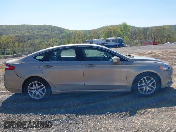 2016 Ford Fusion SE with VIN 3FA6P0HD8GR117421, listed as a IAAI auction lot 42146157 with 136,947 mi miles. Bid and sale history available at carsss.com. Image 13.