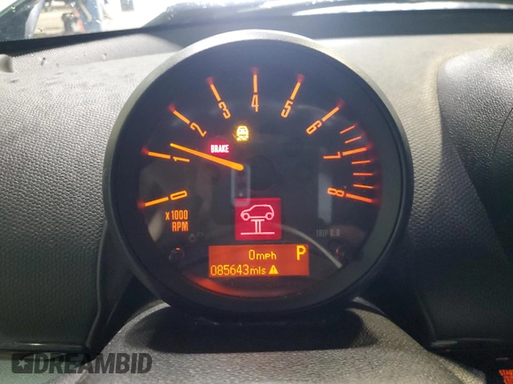 2015 MINI Countryman S with VIN WMWZC5C5XFWP44081, listed as a Copart auction lot 50921115 with 85,643 mi miles and Clean Title. Bid and sale history available at DreamBid. Image 9.