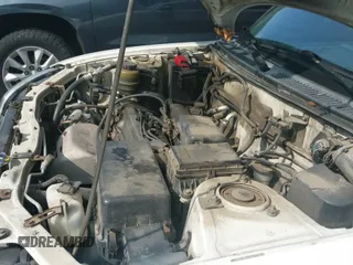 1998 Toyota RAV4 z VIN JT3HP10VXW7105066, wystawiony jako IAAI lot #42944524 z przebiegiem 301 116 mil mil oraz . Historia ofert i sprzedaży dostępna na DreamBid. Obrazek 19.