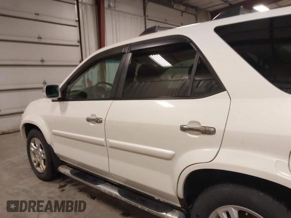 2005 Acura MDX Touring with VIN 2HNYD18955H532941, listed as a IAAI auction lot 41680581 with 238,112 mi miles. Bid and sale history available at carsss.com. Image 15.