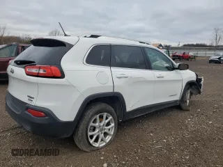 2016 Jeep Cherokee Latitude with VIN 1C4PJLCB9GW275402, listed as a Copart auction lot 49415715 with 0 mi miles and Salvage Title. Bid and sale history available at carsss.com. Image 3.