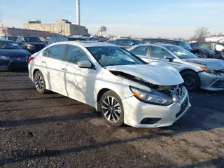 2018 Nissan Altima 2.5 S with VIN 1N4AL3AP2JC225714, listed as a IAAI auction lot 41200103 with 34,126 mi miles. Bid and sale history available at carsss.com. Image 1.