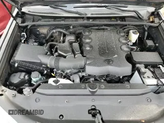 2024 Toyota 4Runner SR5 Premium с VIN JTEFU5JRXR5309916, выставлен на аукционе Copart как лот 85526354 с пробегом 12 097 миль миль и Списание • Salvage title. История ставок и продаж доступна на DreamBid. Изображение 14.