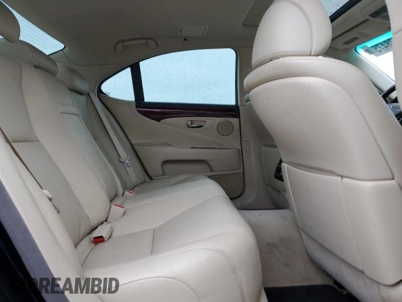 2011 Lexus LS 460 z VIN JTHBL5EF3B5103427, wystawiony jako Copart lot #47878475 z przebiegiem 72 292 mil mil oraz Szkoda całkowita • Salvage title. Historia ofert i sprzedaży dostępna na DreamBid. Obrazek 10.