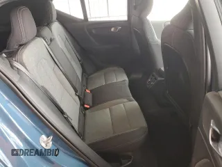 2024 Volvo XC40 Core Bright Theme с VIN YV4L12UK1R2338006, выставлен на аукционе Copart как лот 49792975 с пробегом 23 924 миль миль и Чистый • Clean title. История ставок и продаж доступна на DreamBid. Изображение 11.