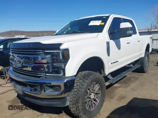 2017 Ford F-250 Lariat z VIN 1FT7W2BT4HED25460, wystawiony jako IAAI lot #41639705 z przebiegiem 178 349 mil mil oraz . Historia ofert i sprzedaży dostępna na DreamBid. Obrazek 2.
