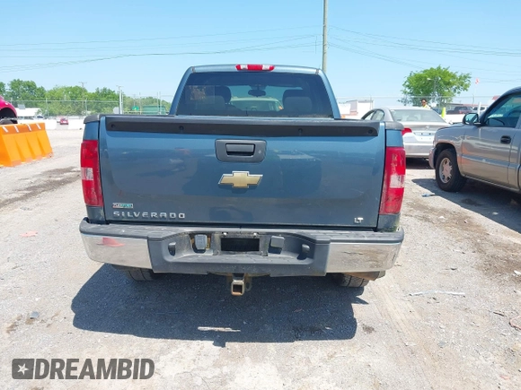 2011 Chevrolet Silverado 1500 LT with VIN 1GCRCSE05BZ202981, listed as a IAAI auction lot 42136318 with 106,277 mi miles and . Bid and sale history available at DreamBid. Image 15.