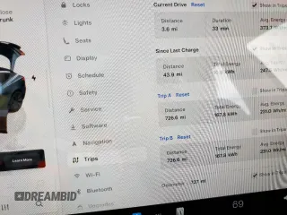 2025 Tesla Model 3 Long Range z VIN 5YJ3E1EA5SF000814, wystawiony jako Copart lot #57821595 z przebiegiem 727 mil mil oraz Szkoda całkowita • Salvage title. Historia ofert i sprzedaży dostępna na DreamBid. Obrazek 9.