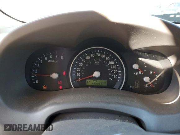 2009 Kia Sedona LX with VIN KNDMB233X96275253, listed as a Copart auction lot 75647264 with 202,841 mi miles and Salvage Title. Bid and sale history available at carsss.com. Image 9.