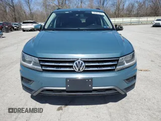 2019 Volkswagen Tiguan SE with VIN 3VV3B7AX5KM104500, listed as a Copart auction lot 50391475 with 222,608 mi miles and Salvage Title. Bid and sale history available at DreamBid. Image 5.