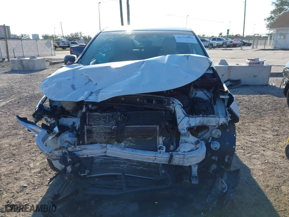 2015 Ford Edge SE with VIN 2FMTK3G81FBB37553, listed as a IAAI auction lot 41316586 with 1 mi miles. Bid and sale history available at carsss.com. Image 6.
