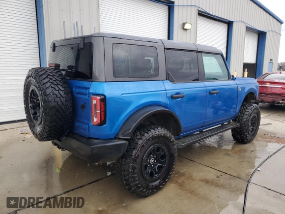 2023 Ford Bronco with VIN 1FMEE5DP5PLC02865, listed as a Copart auction lot 44365875 with 6,978 mi miles and Salvage Title. Bid and sale history available at DreamBid. Image 3.