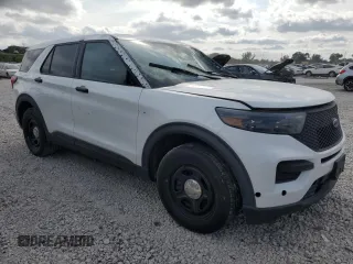 2020 Ford Police Interceptor Utility z VIN 1FM5K8AB1LGD18814, wystawiony jako Copart lot #55381725 z przebiegiem 80 132 mil mil oraz Nie do naprawy. Historia ofert i sprzedaży dostępna na DreamBid. Obrazek 4.