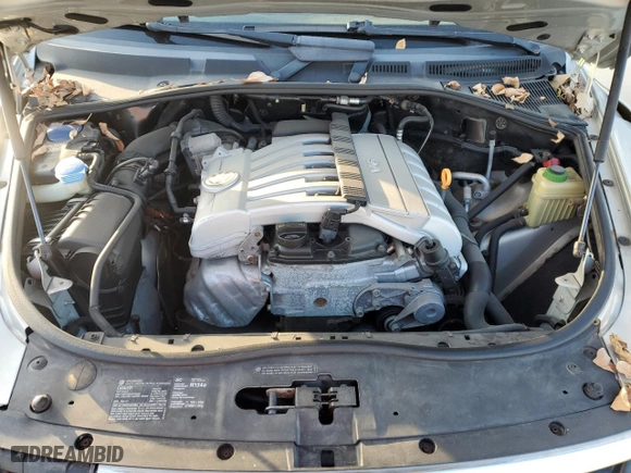 2008 Volkswagen Touareg 2 V6 with VIN WVGBE77L48D025325, listed as a Copart auction lot 82580724 with 100,352 mi miles and Salvage Title. Bid and sale history available at carsss.com. Image 12.