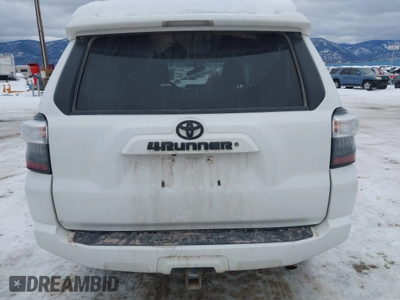 2015 Toyota 4Runner Limited with VIN JTEBU5JR4F5218442, listed as a IAAI auction lot 41250608 with Not provided miles and . Bid and sale history available at DreamBid. Image 17.