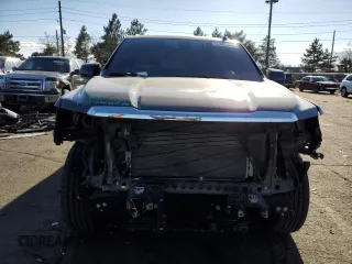 2021 GMC Yukon XL SLT with VIN 1GKS1GKD2MR243619, listed as a Copart auction lot 84262484 with 125,419 mi miles and Salvage Title. Bid and sale history available at carsss.com. Image 5.