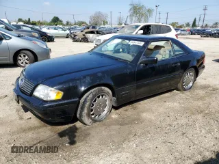 1996 Mercedes-Benz SL 500 z VIN WDBFA67F6TF138940, wystawiony jako Copart lot #54947245 z przebiegiem Nie podano mil oraz Czysty tytuł • Clean title. Historia ofert i sprzedaży dostępna na DreamBid. Obrazek 1.