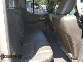 2014 Nissan Frontier SV z VIN 1N6AD0EV9EN738982, wystawiony jako Copart lot #61353985 z przebiegiem 205 593 mil mil oraz Szkoda całkowita • Salvage title. Historia ofert i sprzedaży dostępna na DreamBid. Obrazek 10.