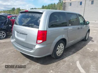 2019 Dodge Grand Caravan SE with VIN 2C4RDGBG6KR573282, listed as a IAAI auction lot 42222005 with 136,470 mi miles and . Bid and sale history available at DreamBid. Image 4.