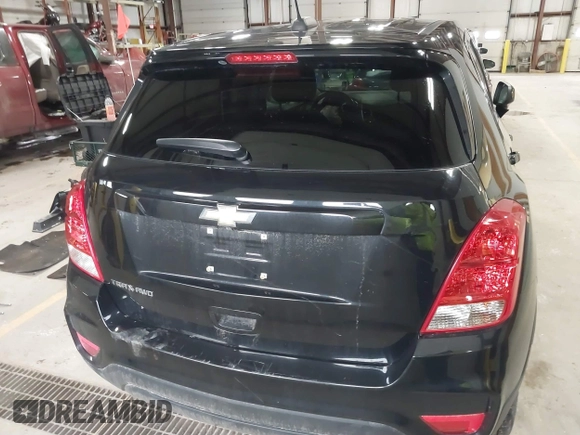 2020 Chevrolet Trax LS with VIN KL7CJNSB1LB319001, listed as a IAAI auction lot 41711318 with 186,101 mi miles. Bid and sale history available at carsss.com. Image 17.