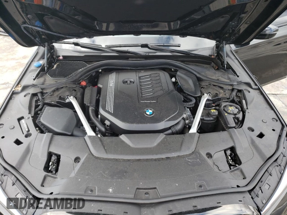 2022 BMW 7 Series 740i with VIN WBA7T2C07NCJ19339, listed as a Copart auction lot 43107493 with 19,424 mi miles. Bid and sale history available at carsss.com. Image 12.