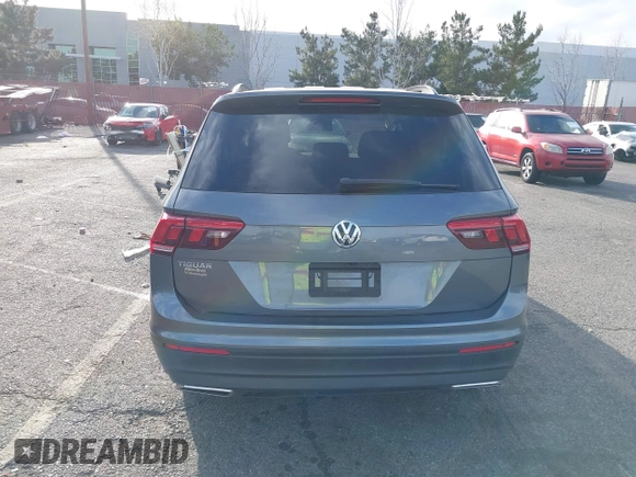 2019 Volkswagen Tiguan S с VIN 3VV1B7AX4KM023236, выставлен на аукционе IAAI как лот 41687279 с пробегом 42 222 миль миль и . История ставок и продаж доступна на DreamBid. Изображение 16.