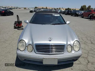 2002 Mercedes-Benz CLK 320/430 z VIN WDBLK70G72T107379, wystawiony jako Copart lot #59616655 z przebiegiem 73 101 mil mil oraz Szkoda całkowita • Salvage title. Historia ofert i sprzedaży dostępna na DreamBid. Obrazek 5.