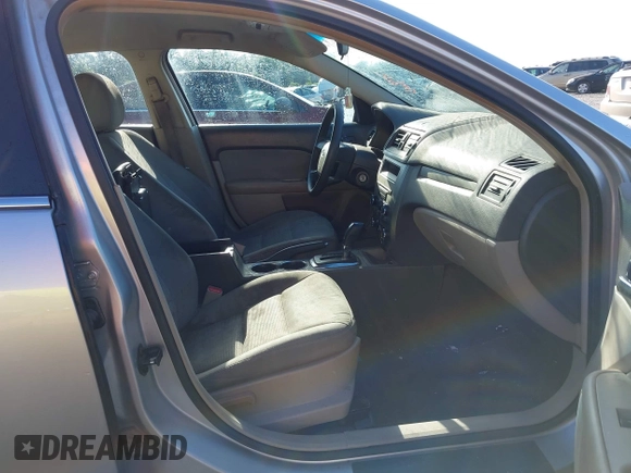 2012 Ford Fusion SE with VIN 3FAHP0HAXCR417311, listed as a IAAI auction lot 42548996 with 131,351 mi miles and . Bid and sale history available at DreamBid. Image 5.