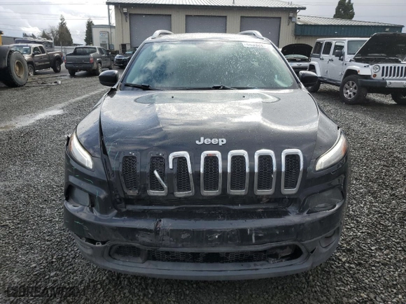2017 Jeep Cherokee Latitude with VIN 1C4PJMCS7HW634317, listed as a Copart auction lot 44392675 with 105,430 mi miles and Salvage Title. Bid and sale history available at carsss.com. Image 5.