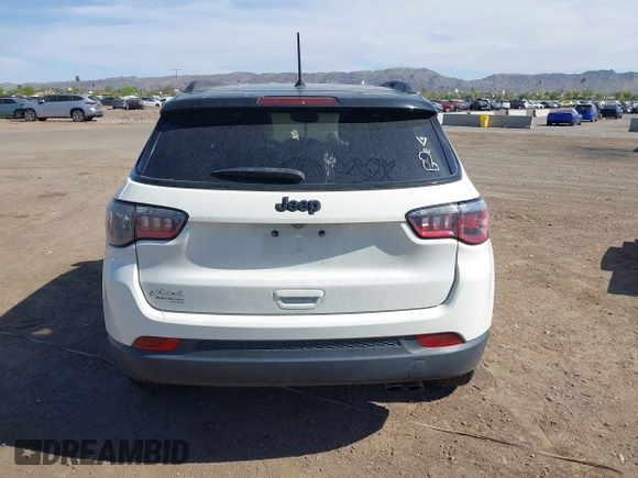 2018 Jeep Compass Latitude with VIN 3C4NJCBB3JT462141, listed as a IAAI auction lot 42024920 with 84,988 mi miles and . Bid and sale history available at DreamBid. Image 16.