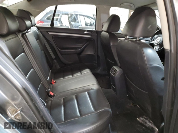 2010 Volkswagen Jetta Limited Edition с VIN 3VWAZ7AJ9AM136505, выставлен на аукционе Copart как лот 47548235 с пробегом 192 667 миль миль и Списание • Salvage title. История ставок и продаж доступна на DreamBid. Изображение 10.